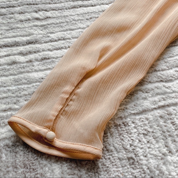 H&M Ruffle Blouse - Picture 7 of 7